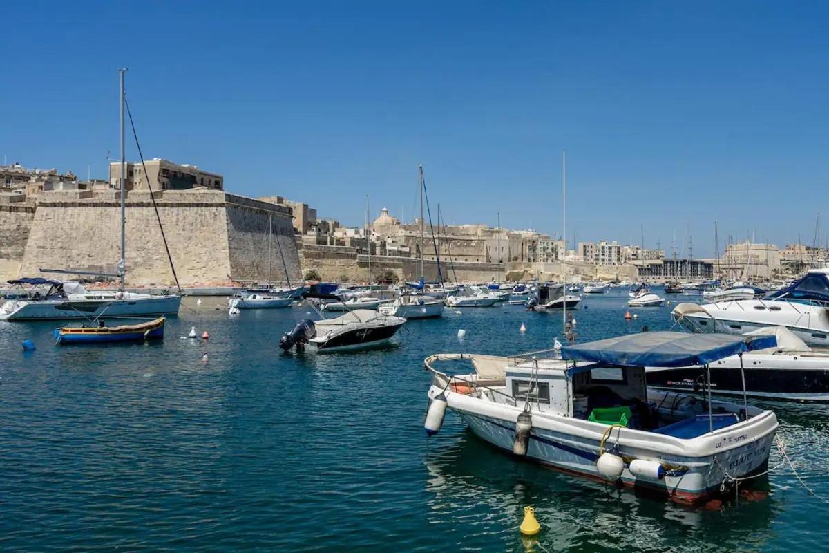 Modern Apt Kalkara Seafront! 외부 사진