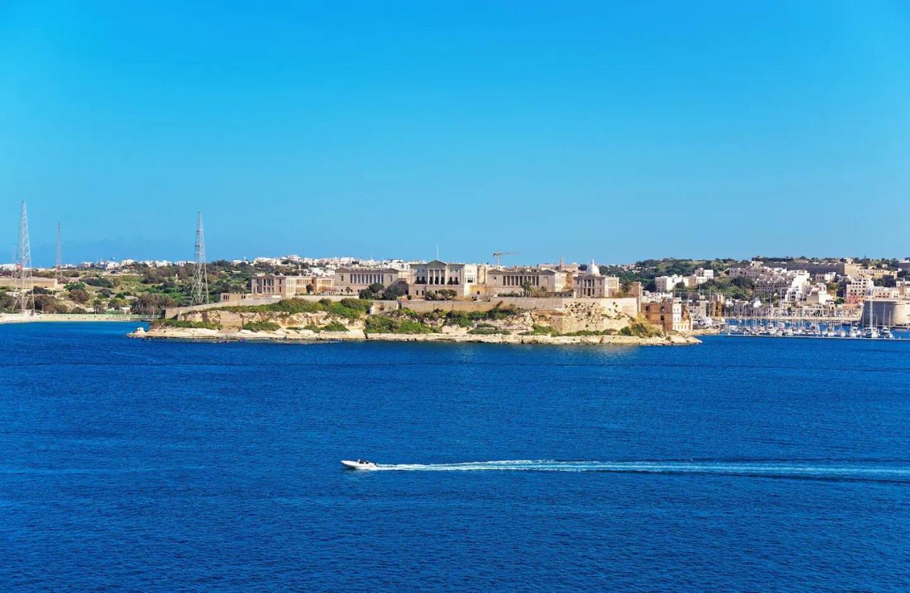 Modern Apt Kalkara Seafront! 외부 사진