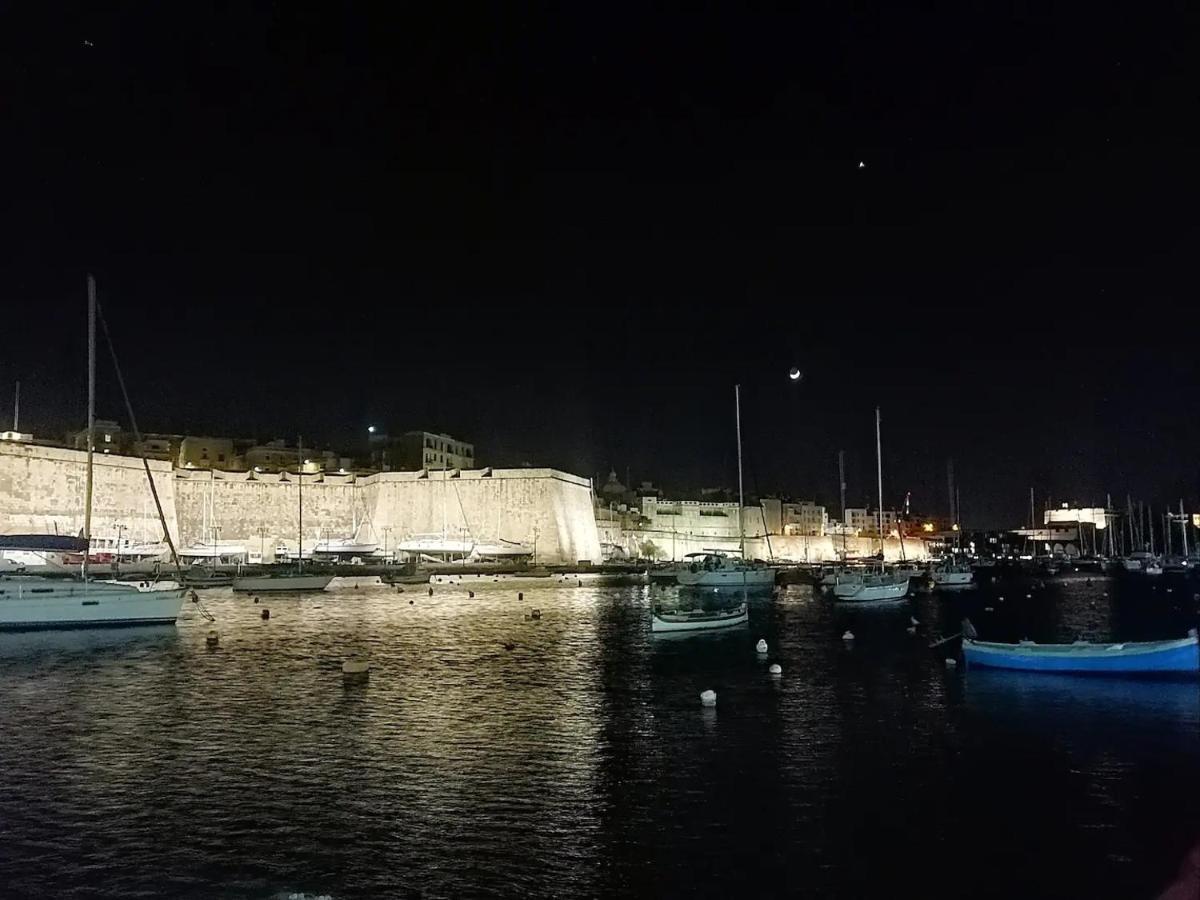 Modern Apt Kalkara Seafront! 외부 사진
